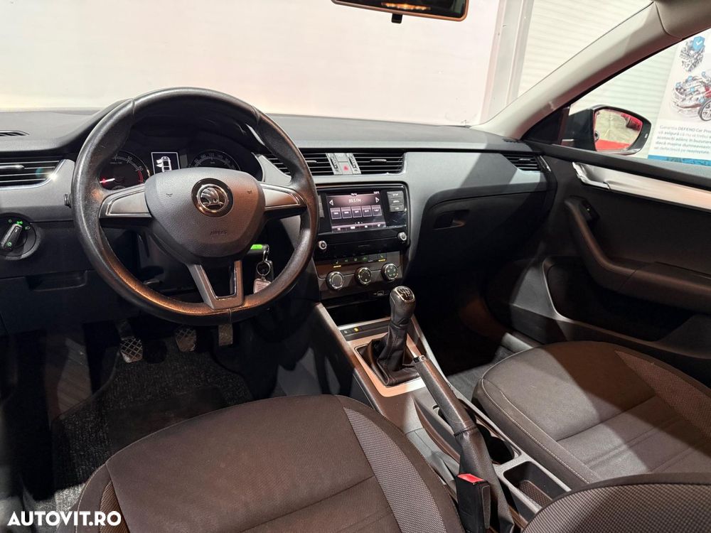 Skoda Octavia 1.0 TSI Style - 6
