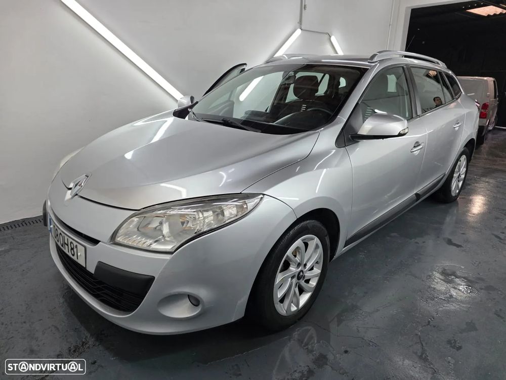 Renault Mégane Sport Tourer dCi 110 FAP Expression - 1