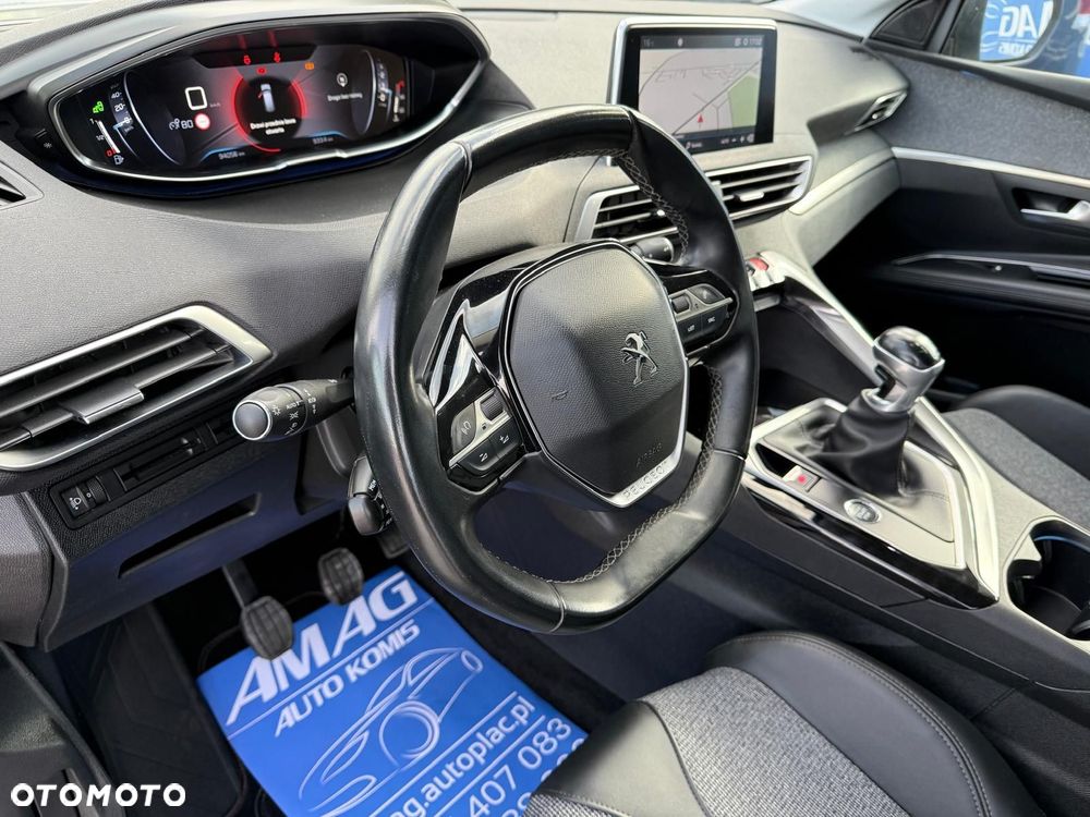 Peugeot 5008 1.2 PureTech Active Pack S&S - 17