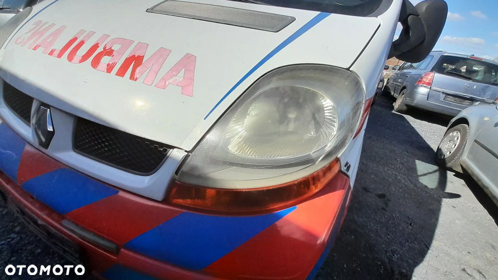 RENAULT TRAFIC II LAMPA LEWY PRAWY PRZÓD PRZEDNIA LEWA PRAWA nr. 93/3 - 1
