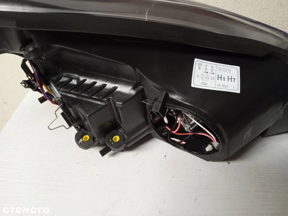 REFLEKTOR OPEL CORSA D LEWY LUB PRAWY NOWY - 4