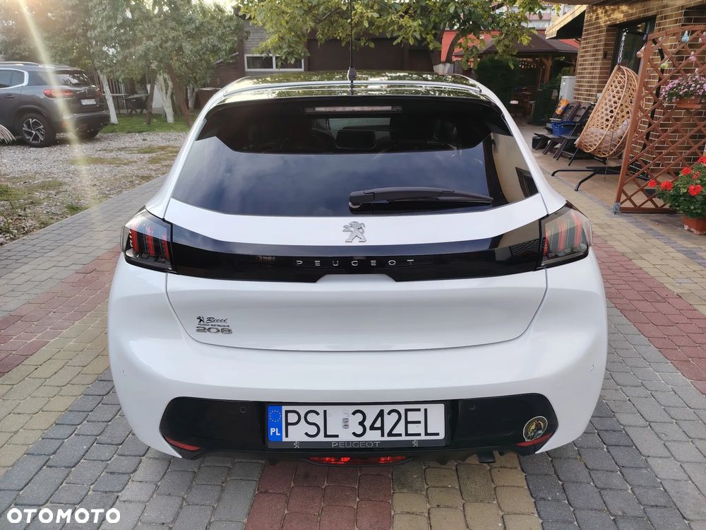 Peugeot 208 - 6