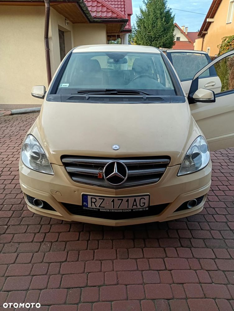 Mercedes-Benz Klasa B - 1