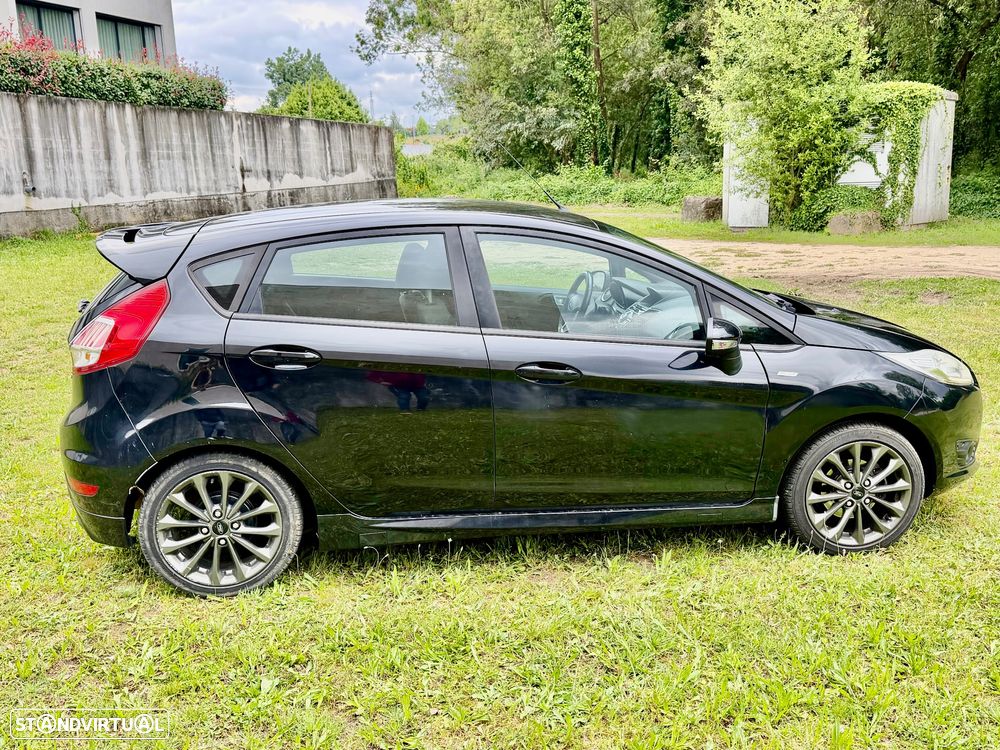 Ford Fiesta 1.5 TDCi STLine - 39