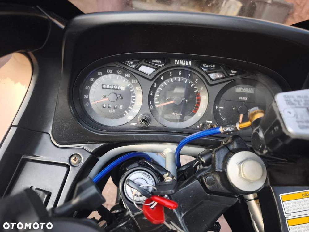 Yamaha FJ - 9