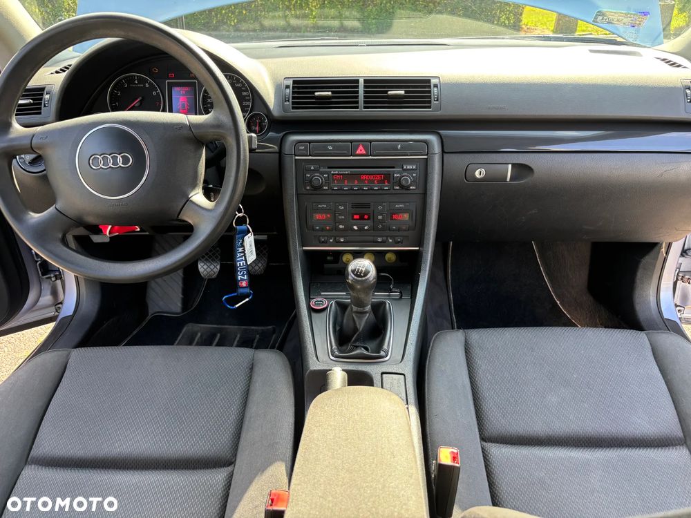 Audi A4 Limousine - 21