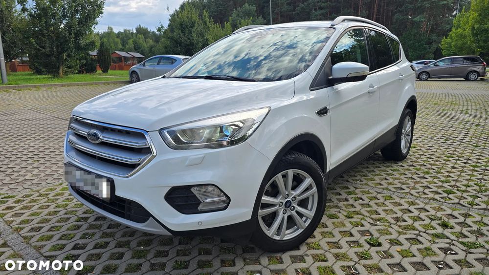 Ford Kuga 2.0 TDCi 2x4 Titanium - 3