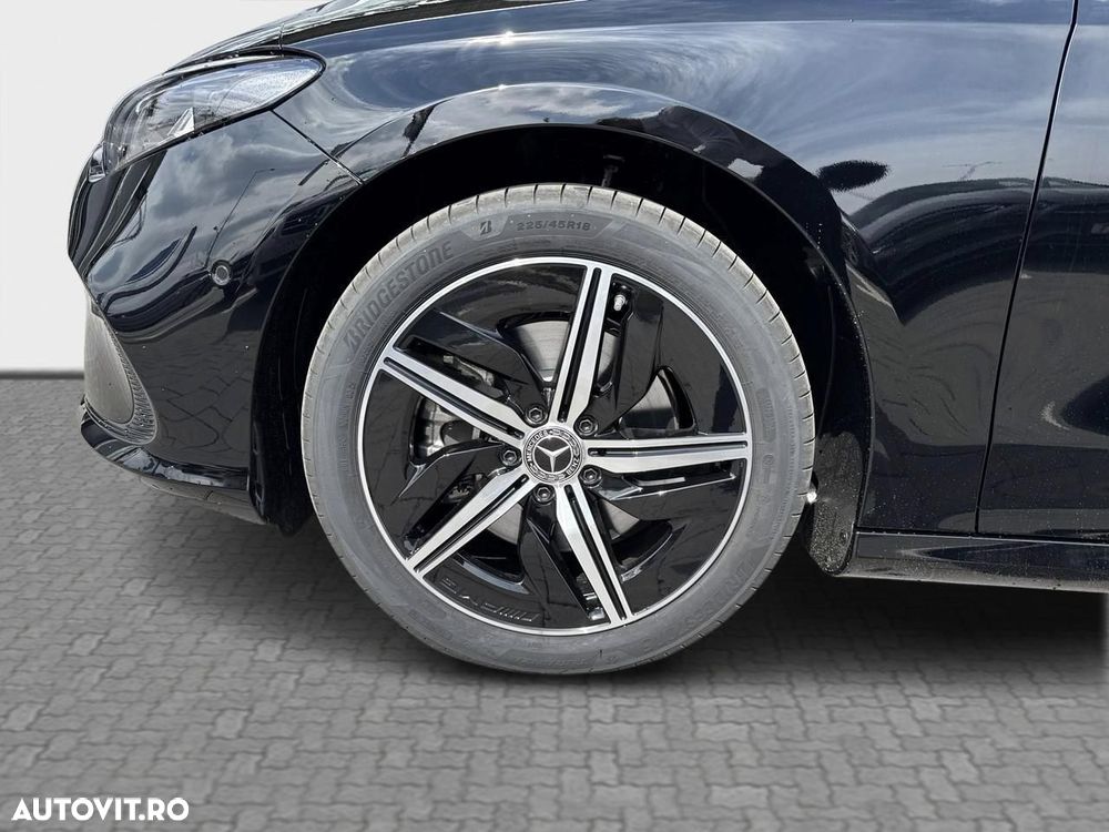 Mercedes-Benz CLA - 5