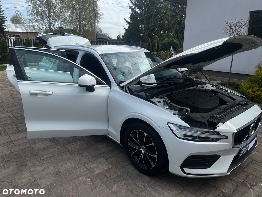 Volvo V60 D3 Momentum Core - 1