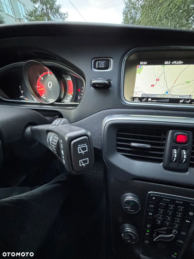 Volvo V40 D3 Geartronic Summum - 20