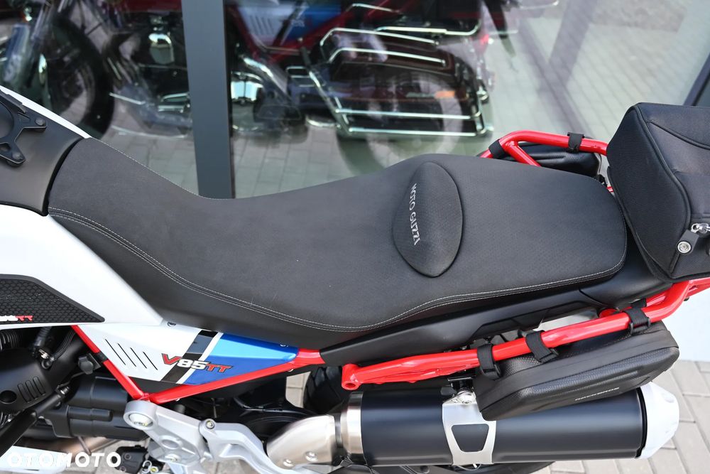 Moto Guzzi V85 - 14
