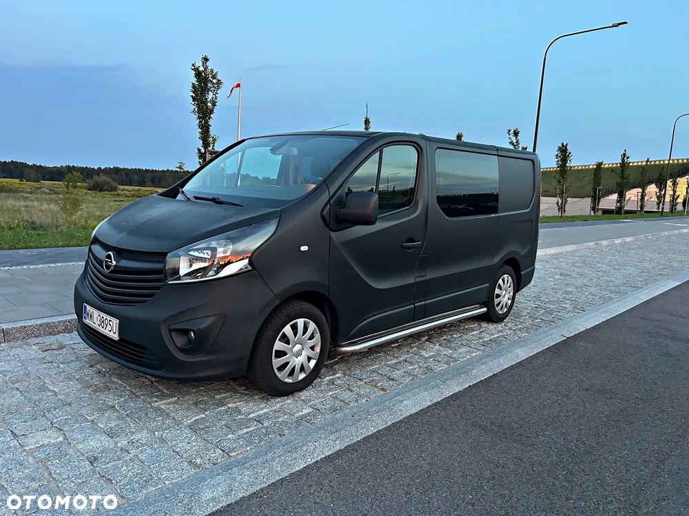 Opel Vivaro - 1