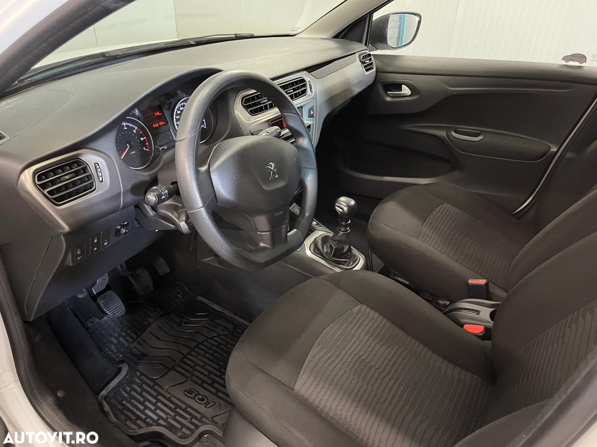 Peugeot 301 1.5 BlueHDI FAP Active - 5