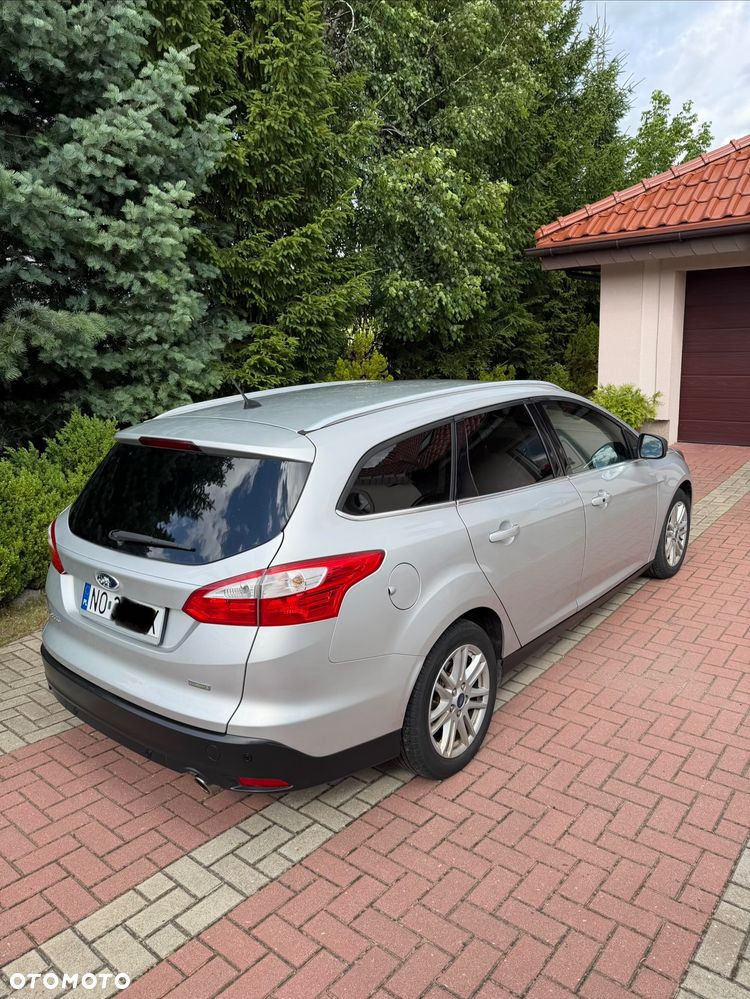 Ford Focus 1.6 EcoBoost Titanium - 4
