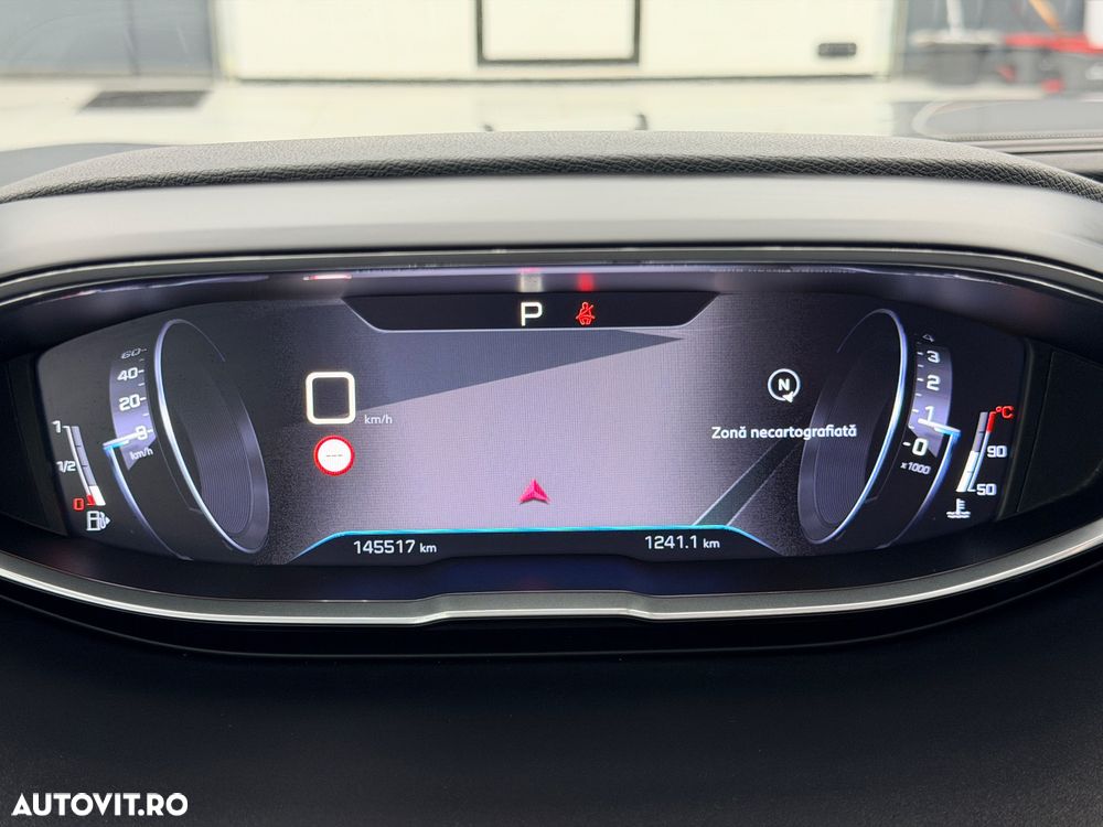 Peugeot 3008 1.2 PureTech Turbo S&S EAT6 Allure - 29