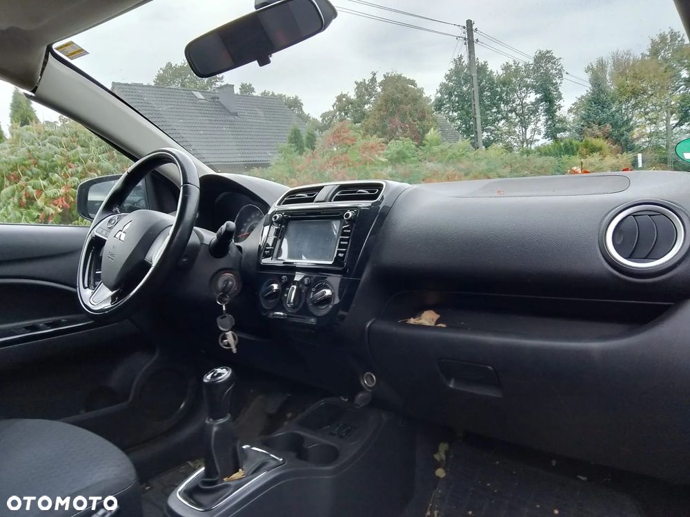 Mitsubishi Space Star 1.2 AS&G Intense - 4