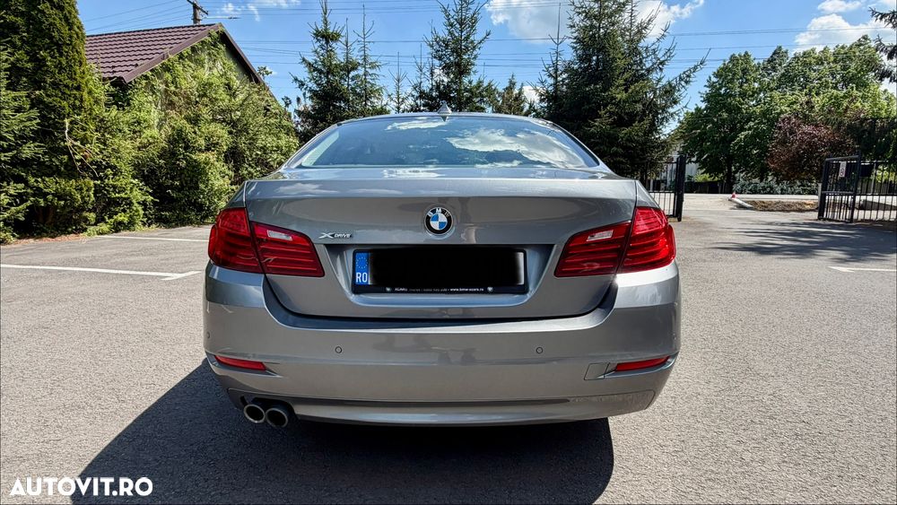 BMW Seria 5 525d xDrive - 8