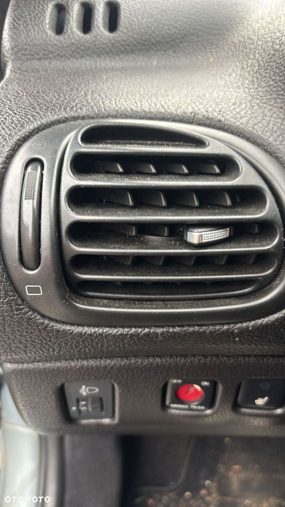 Kratka nawiewu Peugeot 206cc - 1