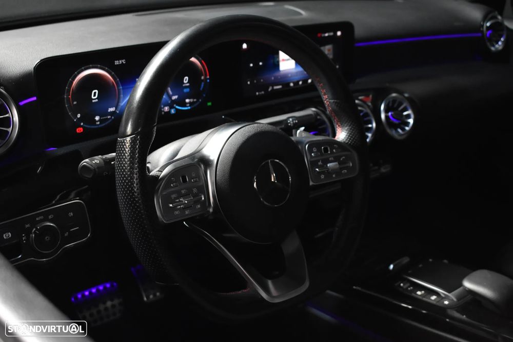 Mercedes-Benz A 250 e 8G-DCT AMG Line - 28