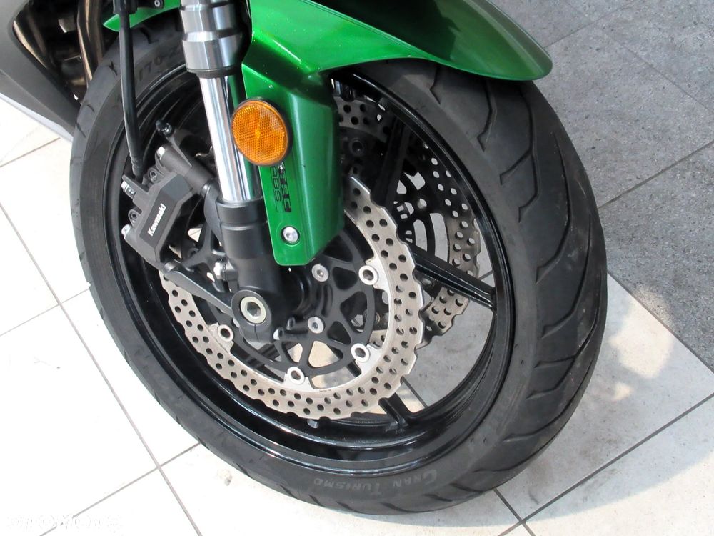 Kawasaki Ninja 1000 SX - 25