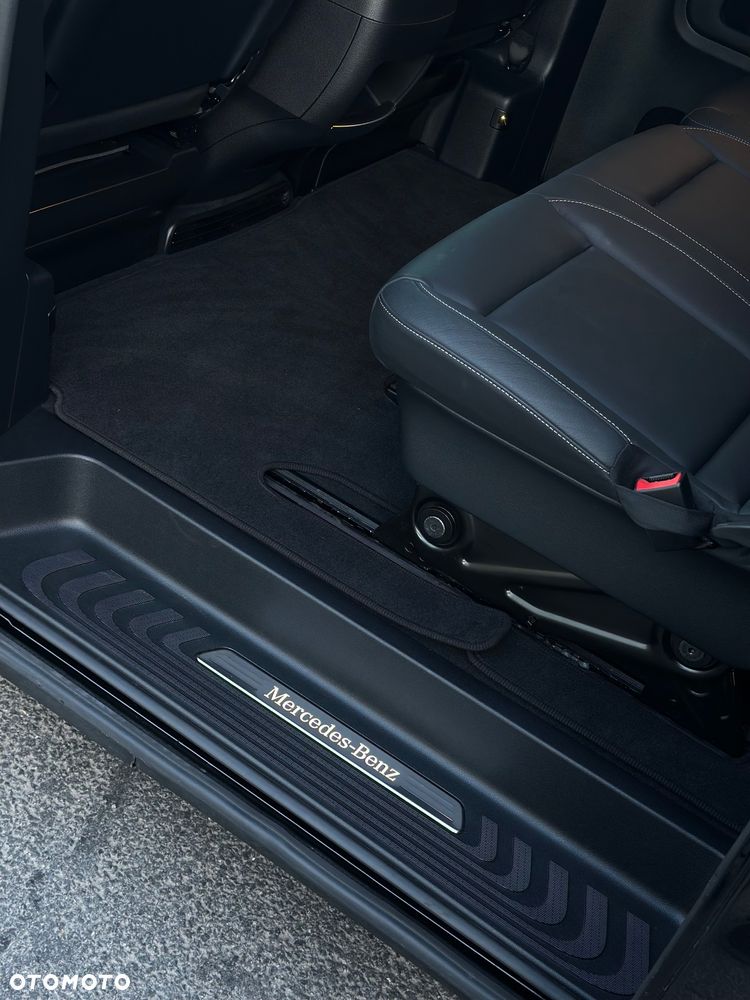 Mercedes-Benz Klasa V 220 d lang 9G-TRONIC Avantgarde - 18