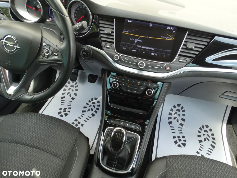 Opel Astra 1.6 BiTurbo D (CDTI) Start/Stop Innovation - 17