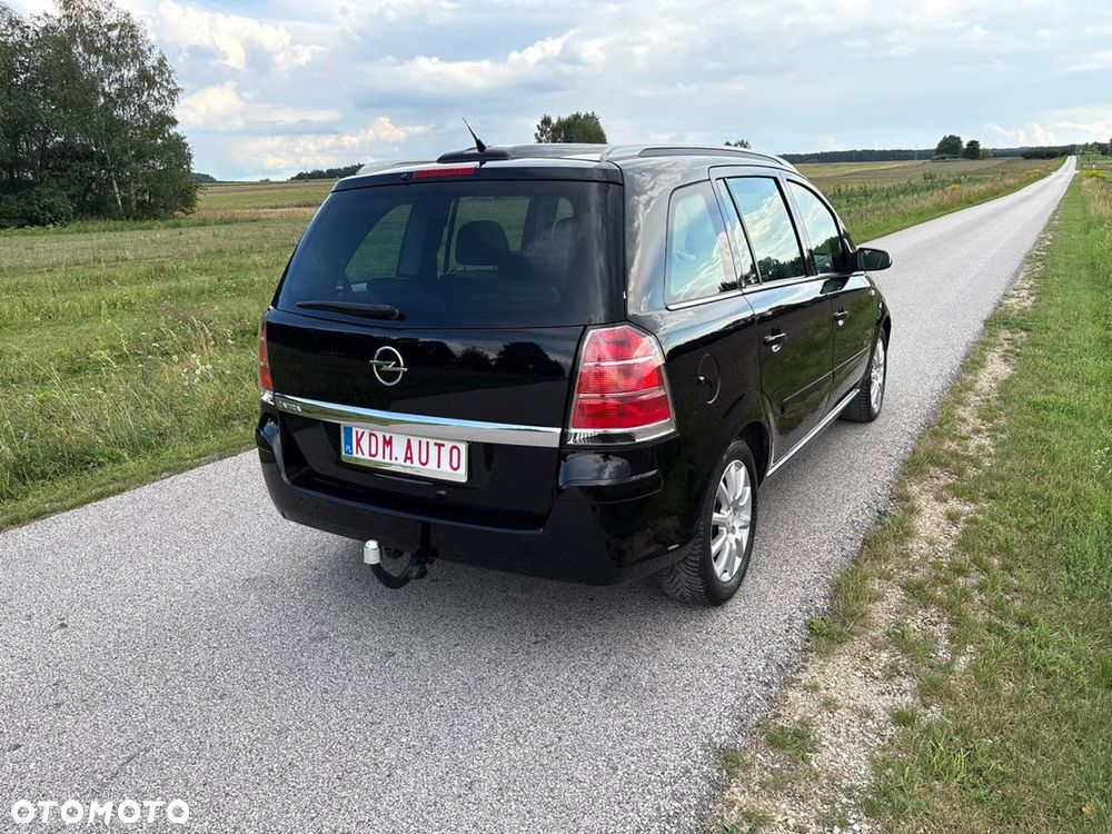 Opel Zafira 1.6 Cosmo - 11