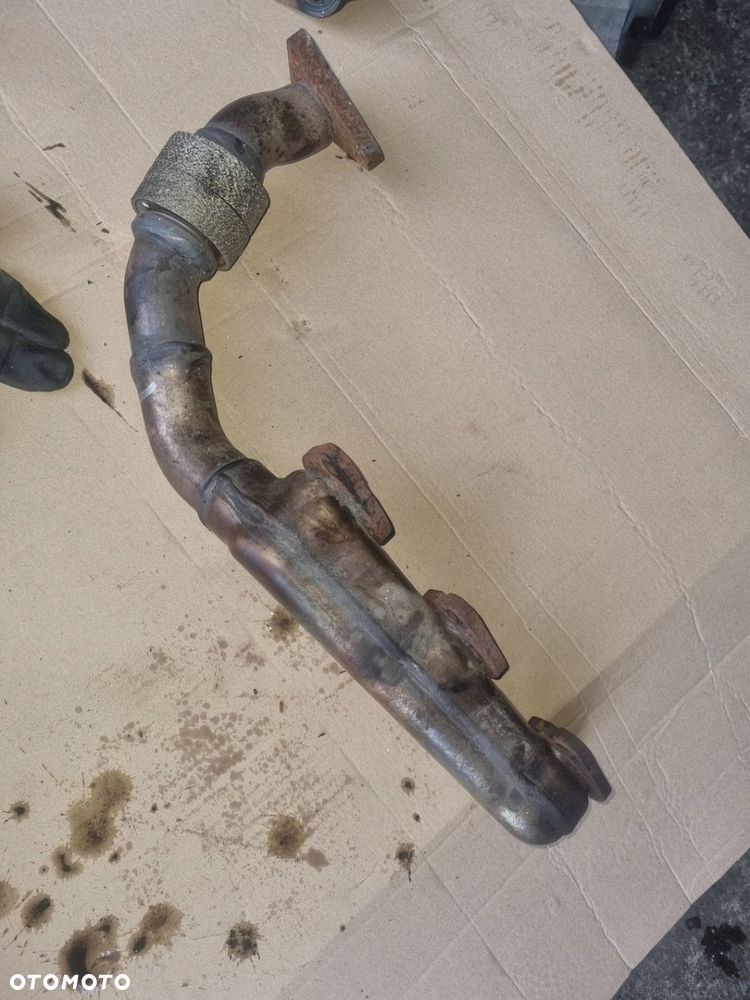 Kolektor wydechowy prawy Mercedes 3.0 CDI V6 A6421400661 - 1