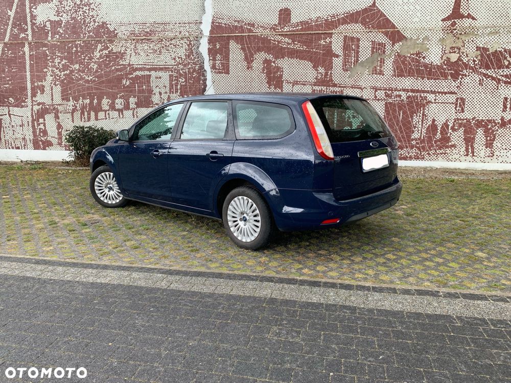 Ford Focus 1.6 TDCi Ambiente DPF - 4