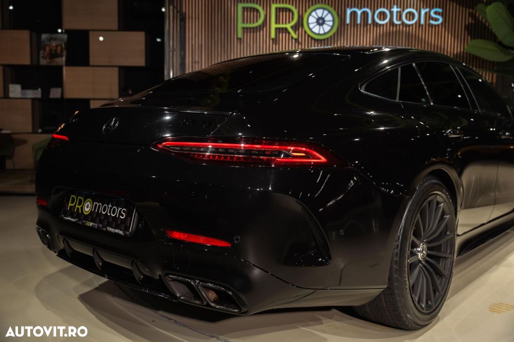 Mercedes-Benz AMG - 9