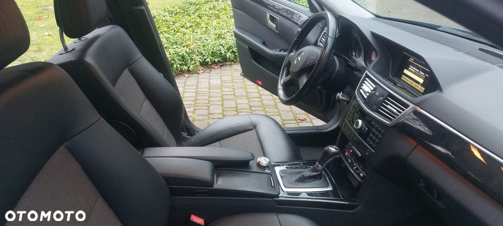 Mercedes-Benz Klasa E - 20