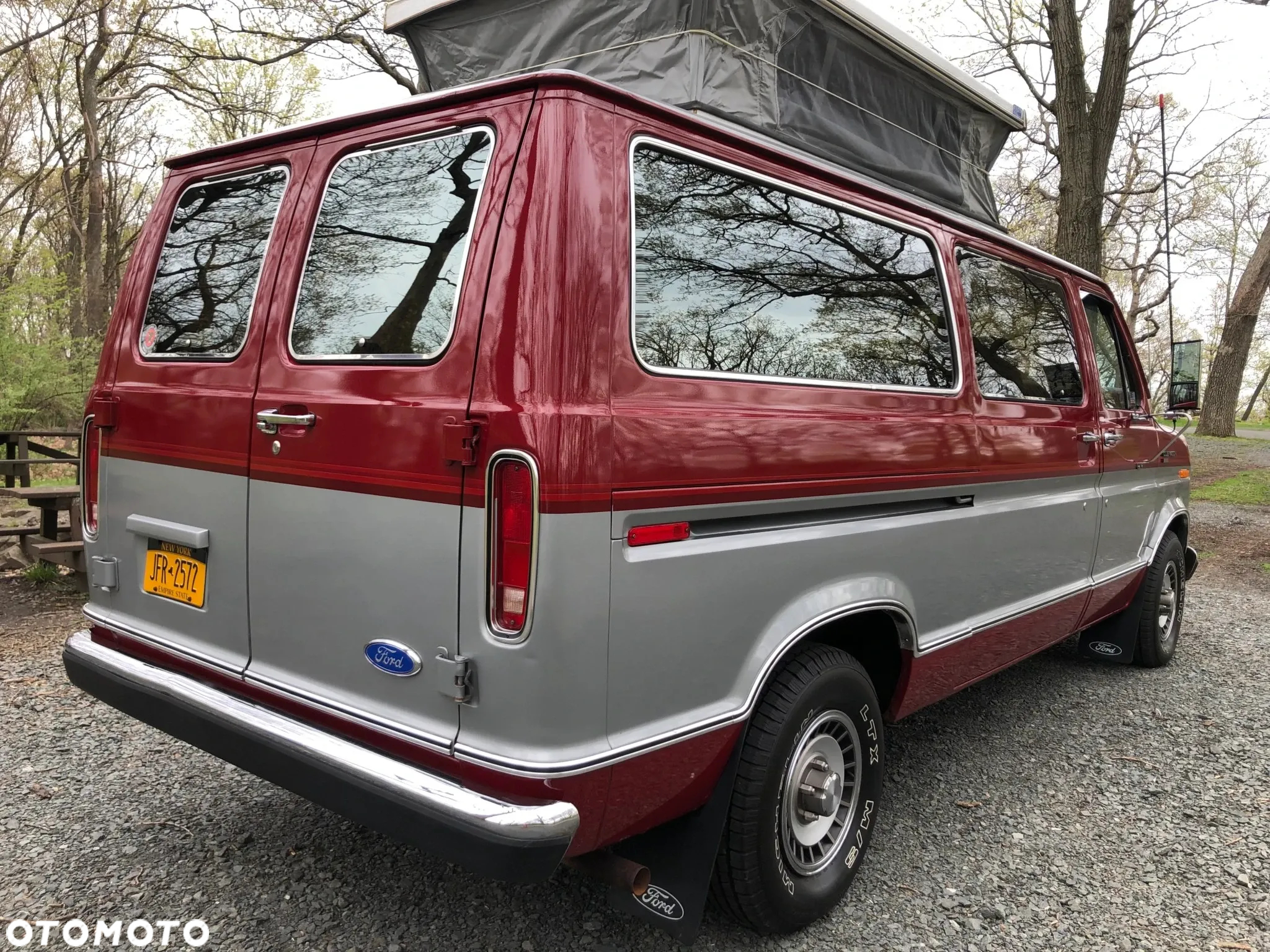 Ford Econoline - 4