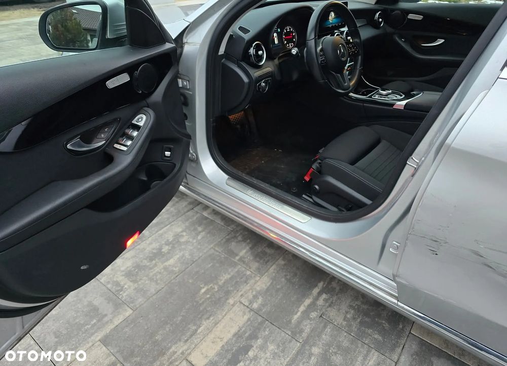 Mercedes-Benz Klasa C 180 d 9G-TRONIC Exclusive - 15