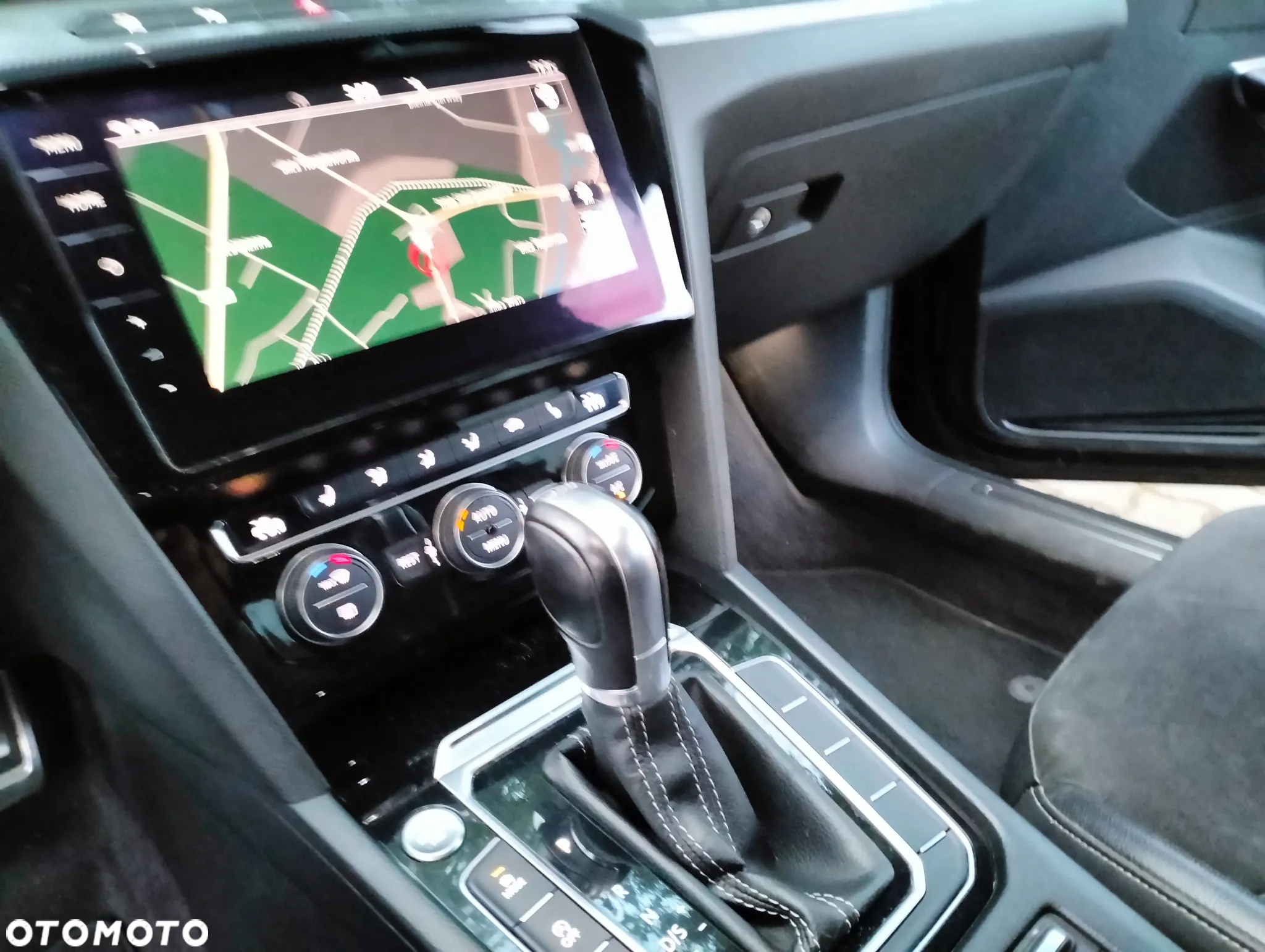 Volkswagen Arteon 2.0 TSI R-Line DSG - 17
