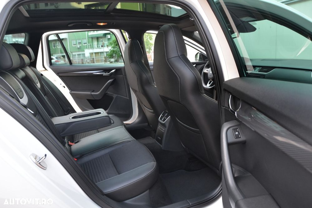 Skoda Octavia 2.0 TDI (Green tec) DSG RS - 14