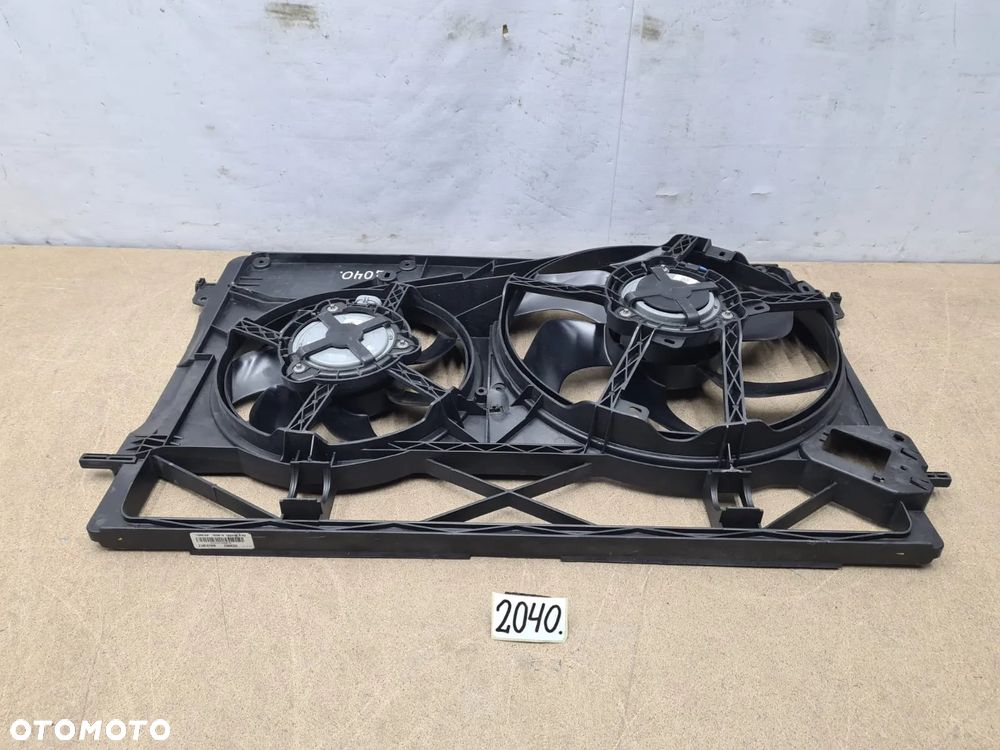 Renault trafic 3 III Opel vivaro 214818795R wentylatory - 3