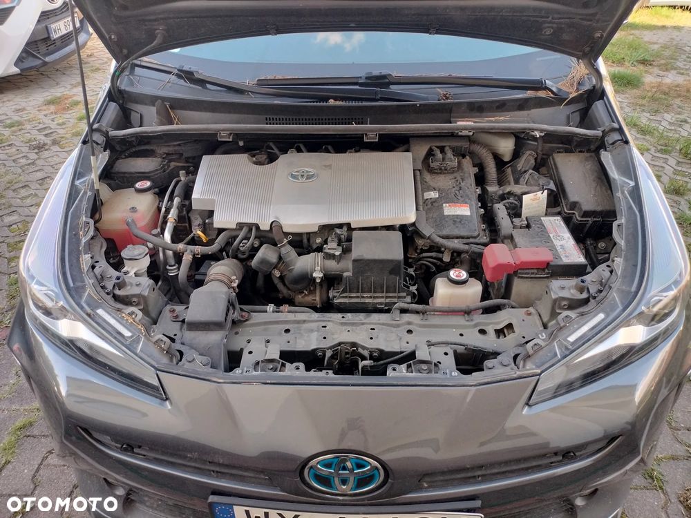 Toyota Prius Hybrid - 13