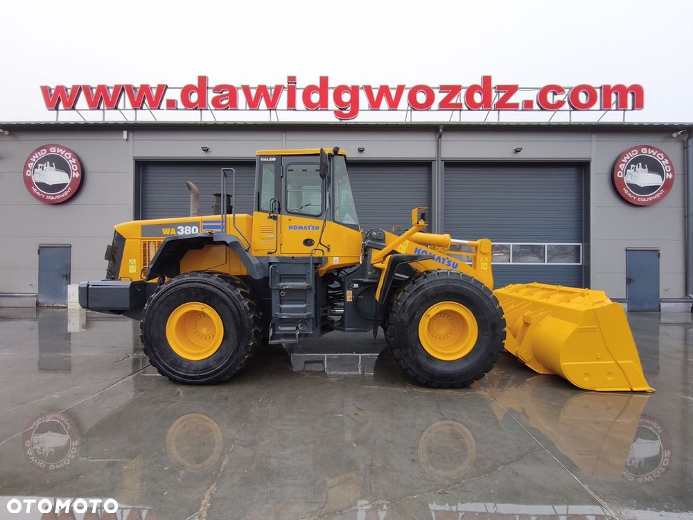 Komatsu WA380-5H - 4