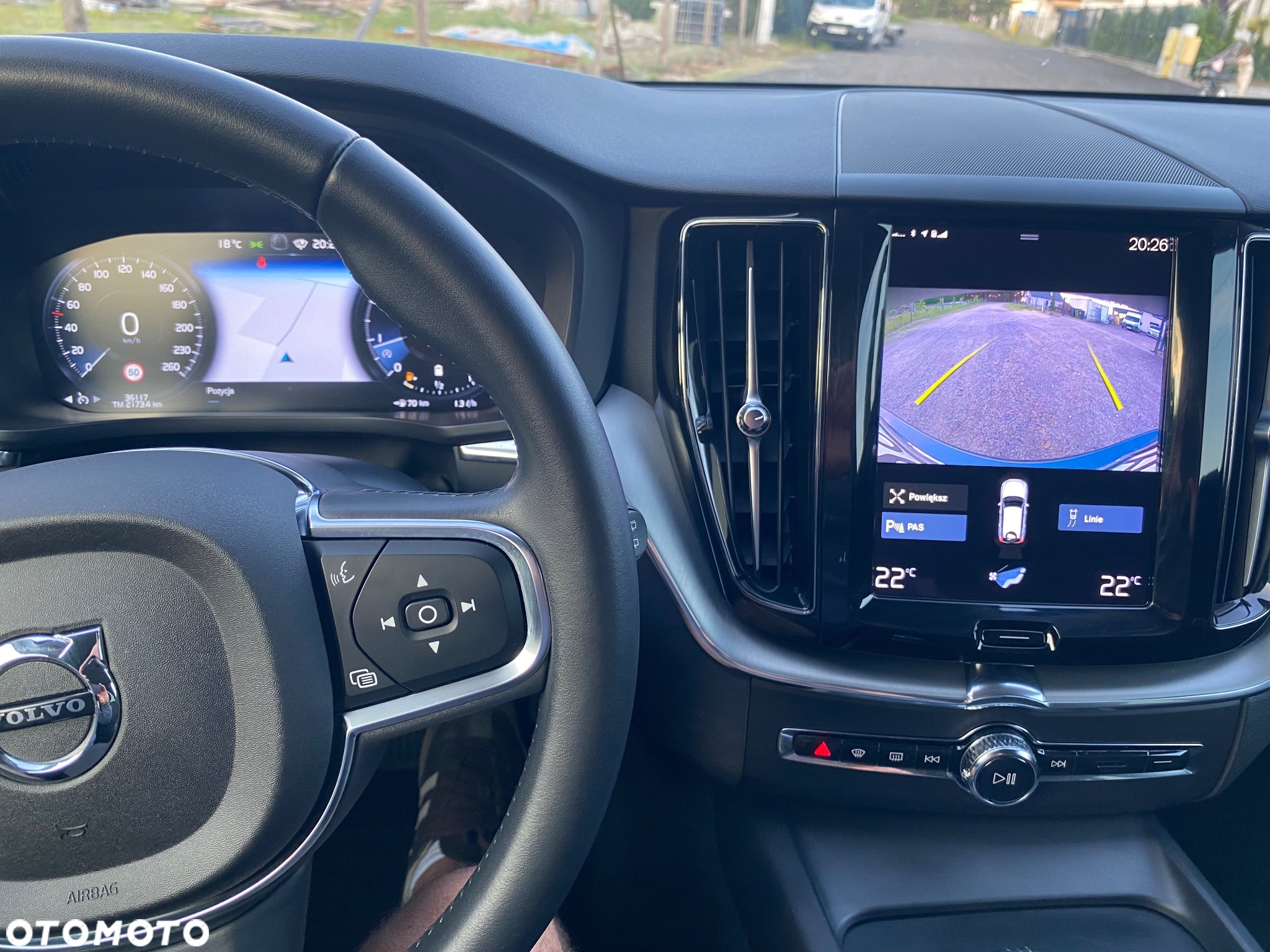 Volvo XC 60 B4 B Momentum - 16