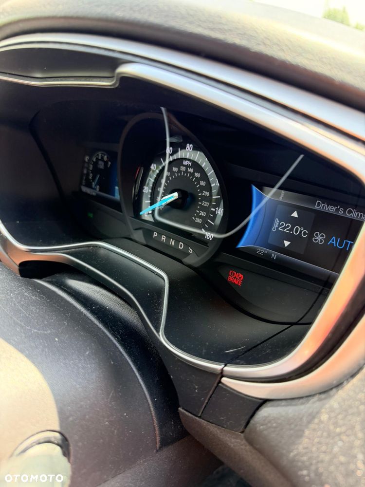 Ford Fusion - 6
