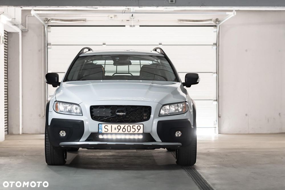 Volvo XC 70 T6 AWD Dynamic Momentum - 3