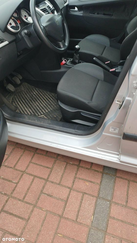 Peugeot 207 1.4 16V Sporty - 9