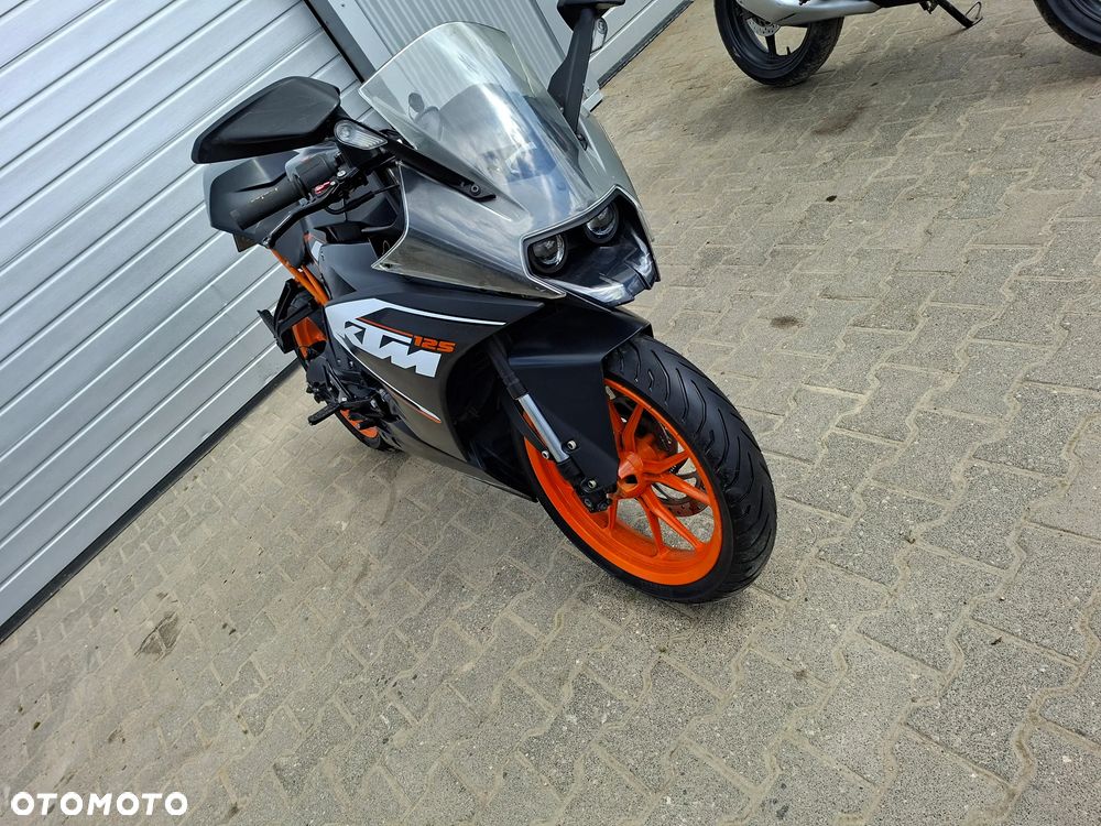 KTM RC 125 - 9