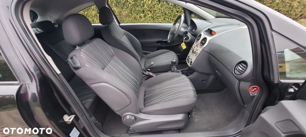 Opel Corsa 1.2 16V Limited Edition - 6