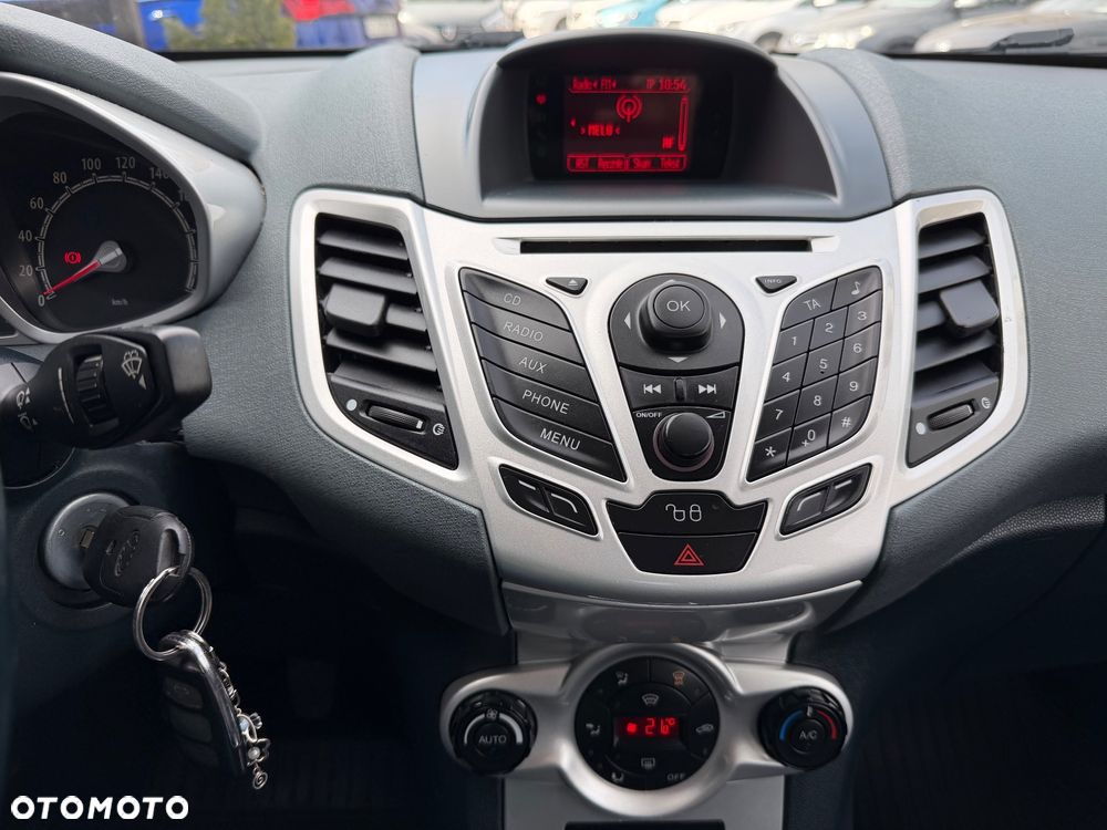 Ford Fiesta 1.25 Titanium - 10