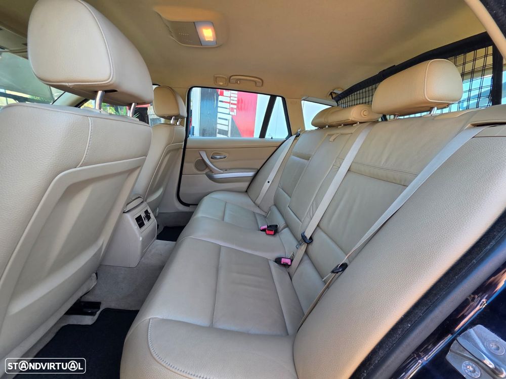 BMW 320 d Navigation - 16