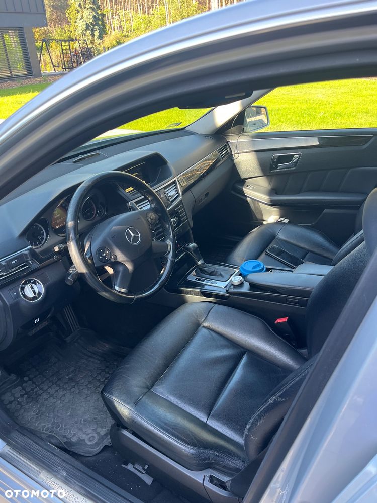 Mercedes-Benz Klasa E 200 CDI DPF BlueEFFICIENCY Automatik Avantgarde - 8