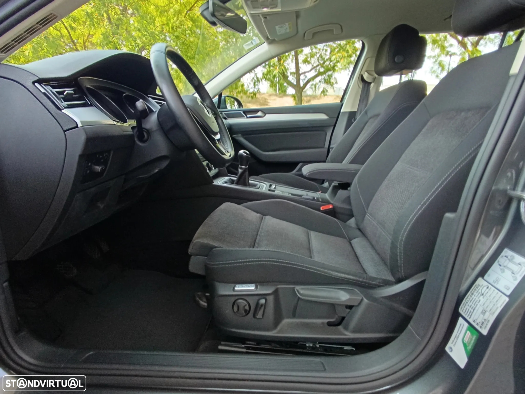 VW Passat Variant 1.6 TDI Highline - 8