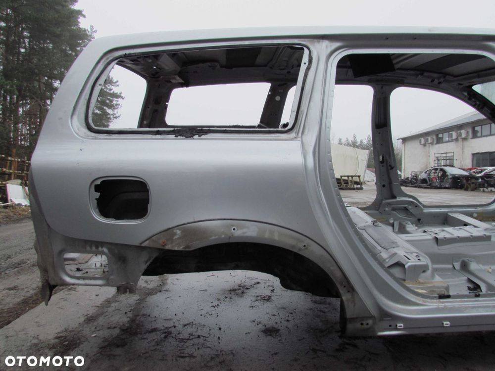 VOLVO XC70 III 07-16 CWIARTKA BLOTNIK SLUPEK TYL PRAWY 477-46 DUPA WANNA - 3