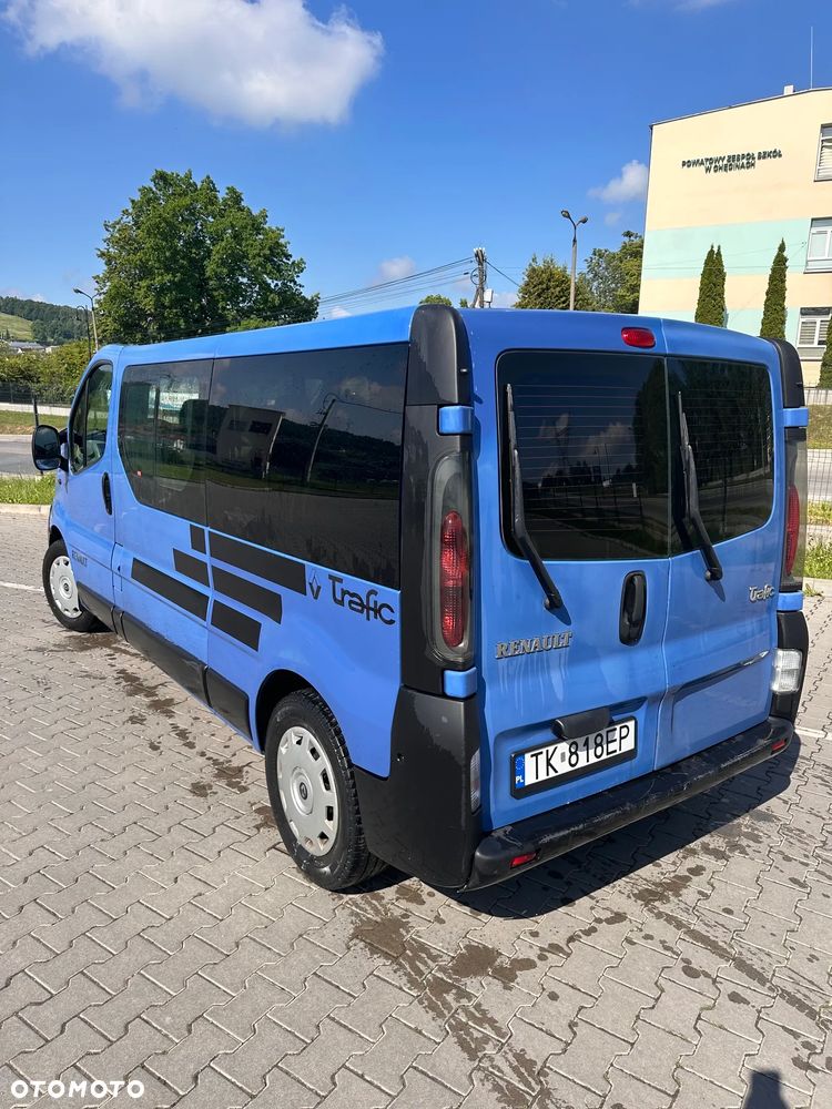 Renault Trafic Passenger - 3